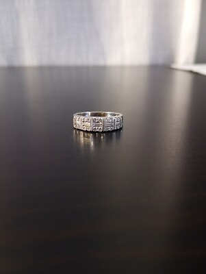 #ad 14 Karat White Gold Lady#x27;s Diamond Ring w Baguette Cut amp; Round Diamonds $1250.00