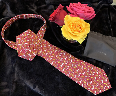 Excellent Condition Authentic CHANEL Men#x27;s Necktie Come With Chanel Bag 58”x4” $99.00